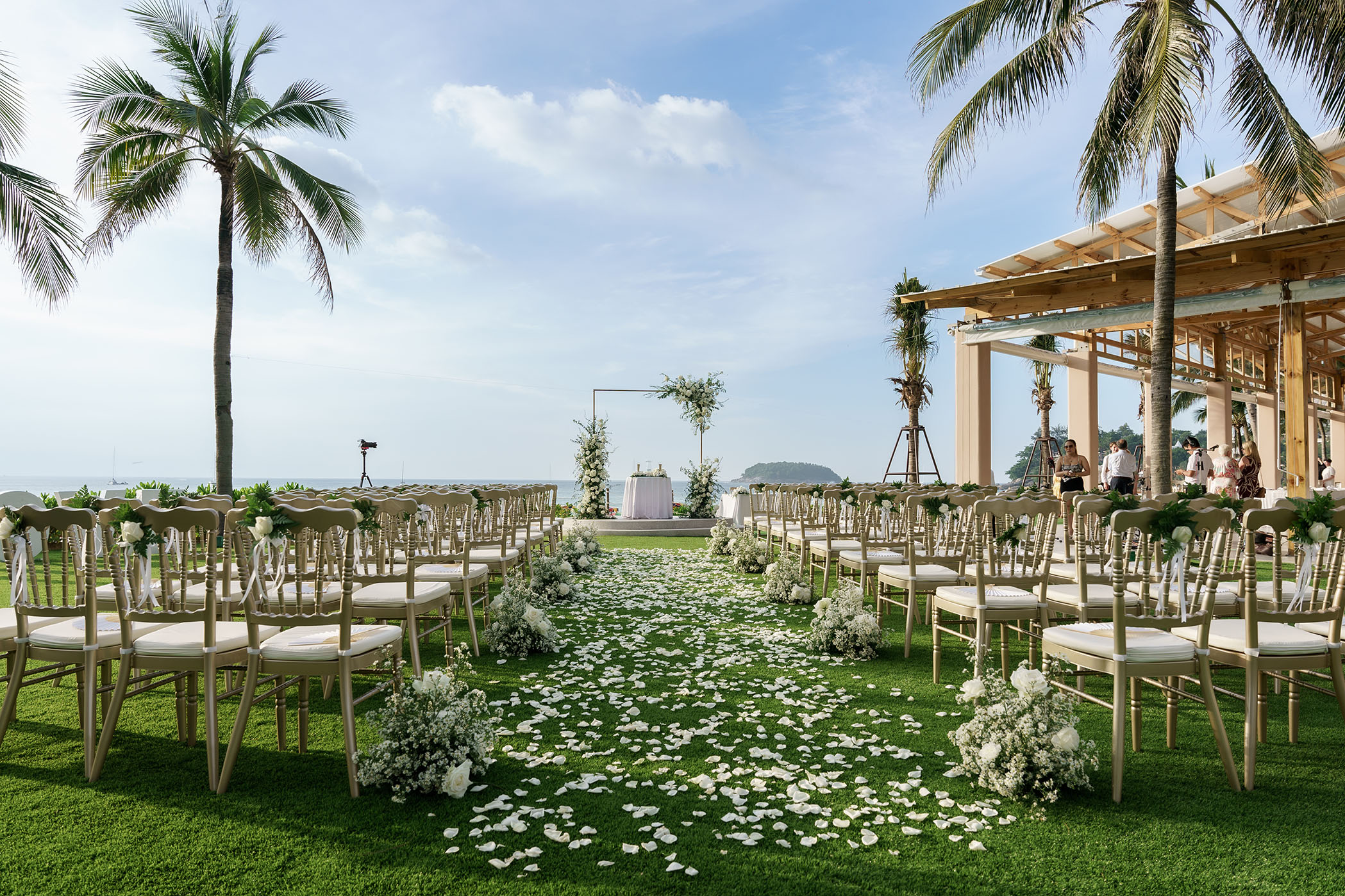 Platinum Package | Oceanfront Wedding| The Phuket Weddding By Katathani Collection