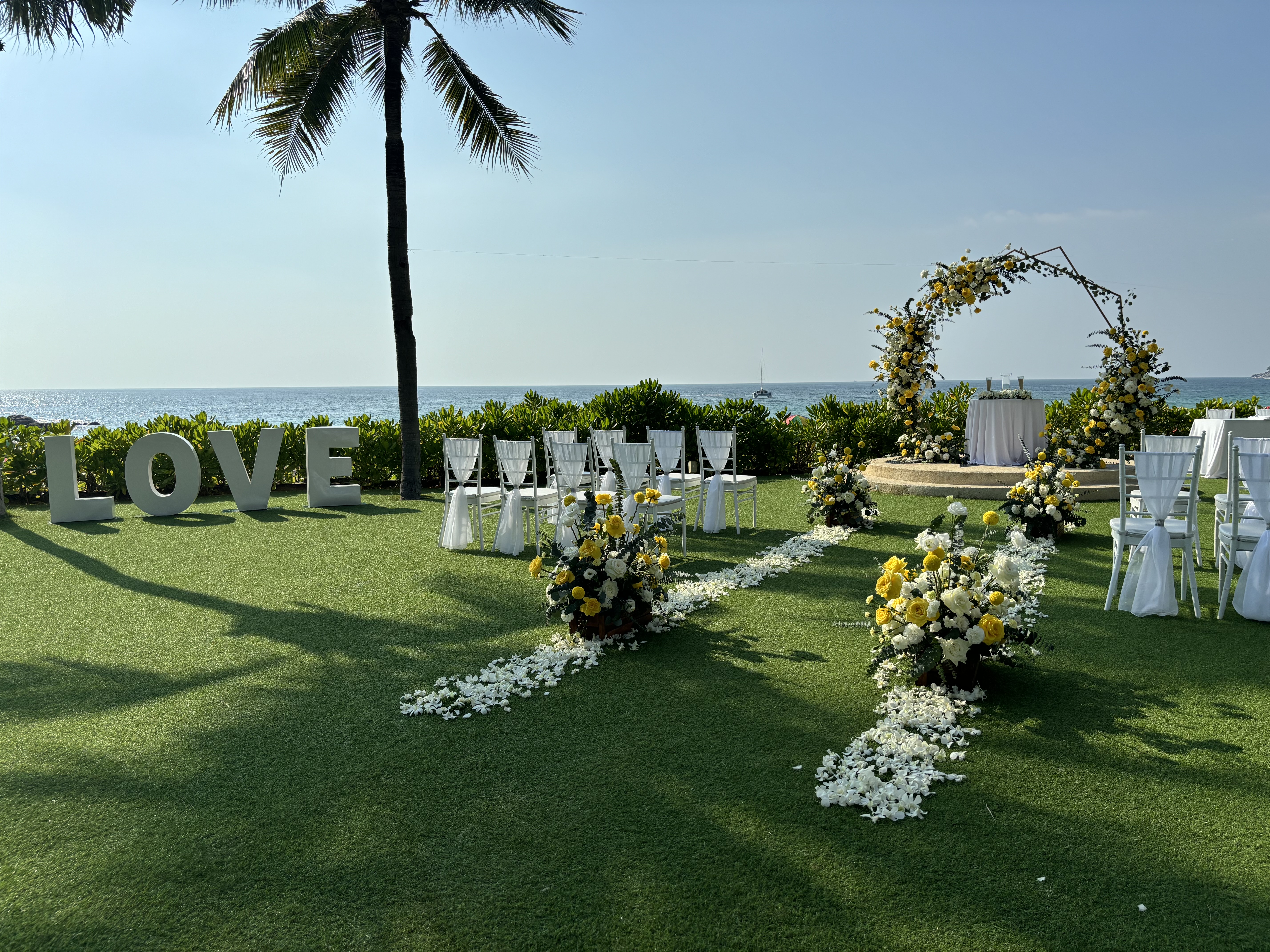 Platinum Package | Oceanfront Wedding| The Phuket Weddding By Katathani Collection